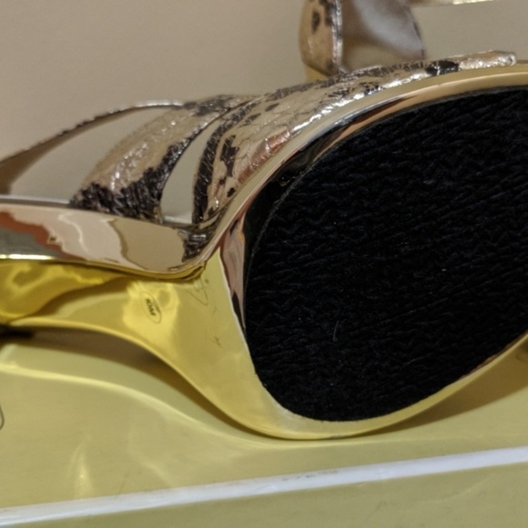 Michael Khors Berkley T Strap (Genuine Snake) - Picture 5 of 6